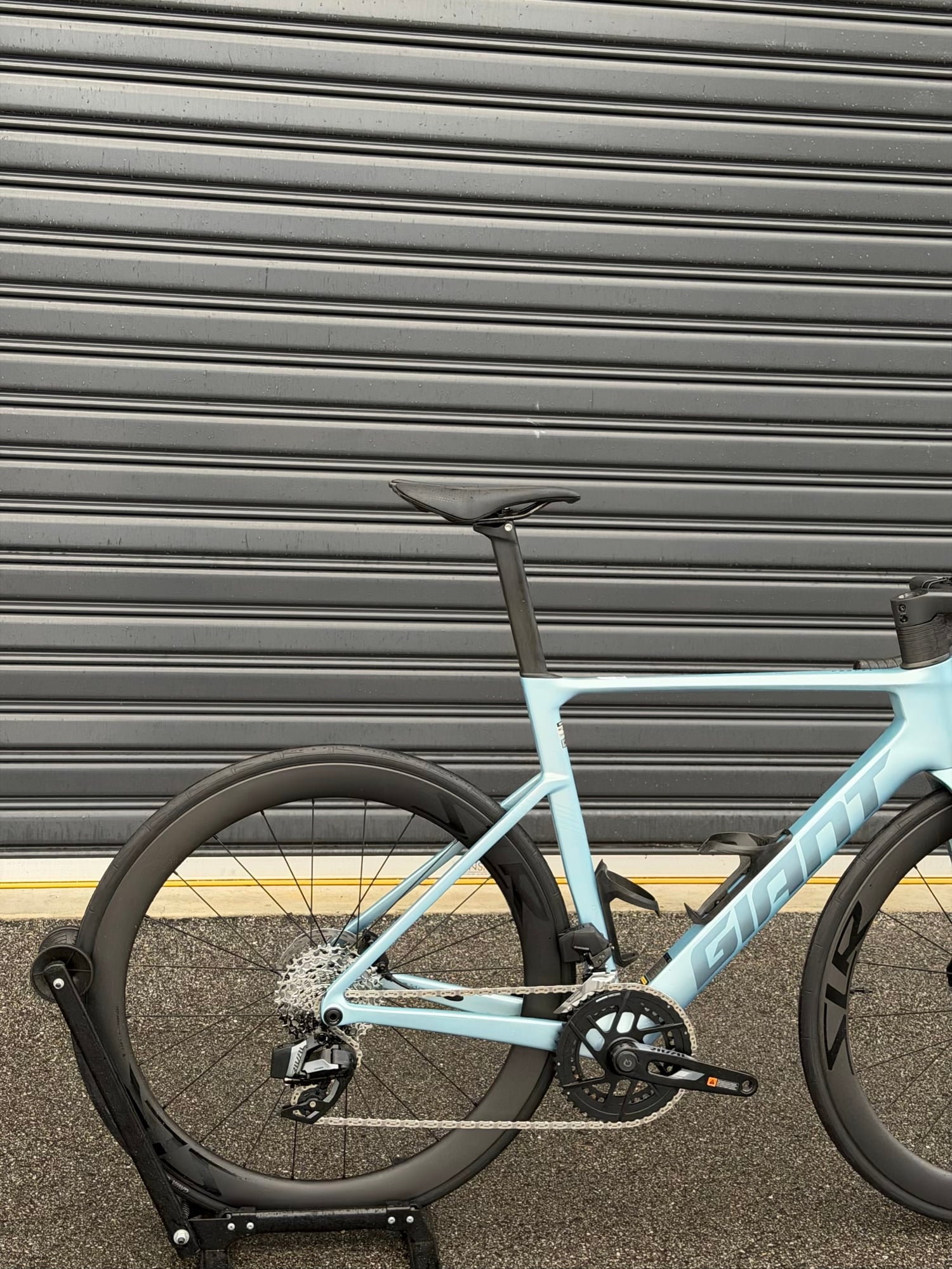 2027 Giant Propel Advanced Pro 1