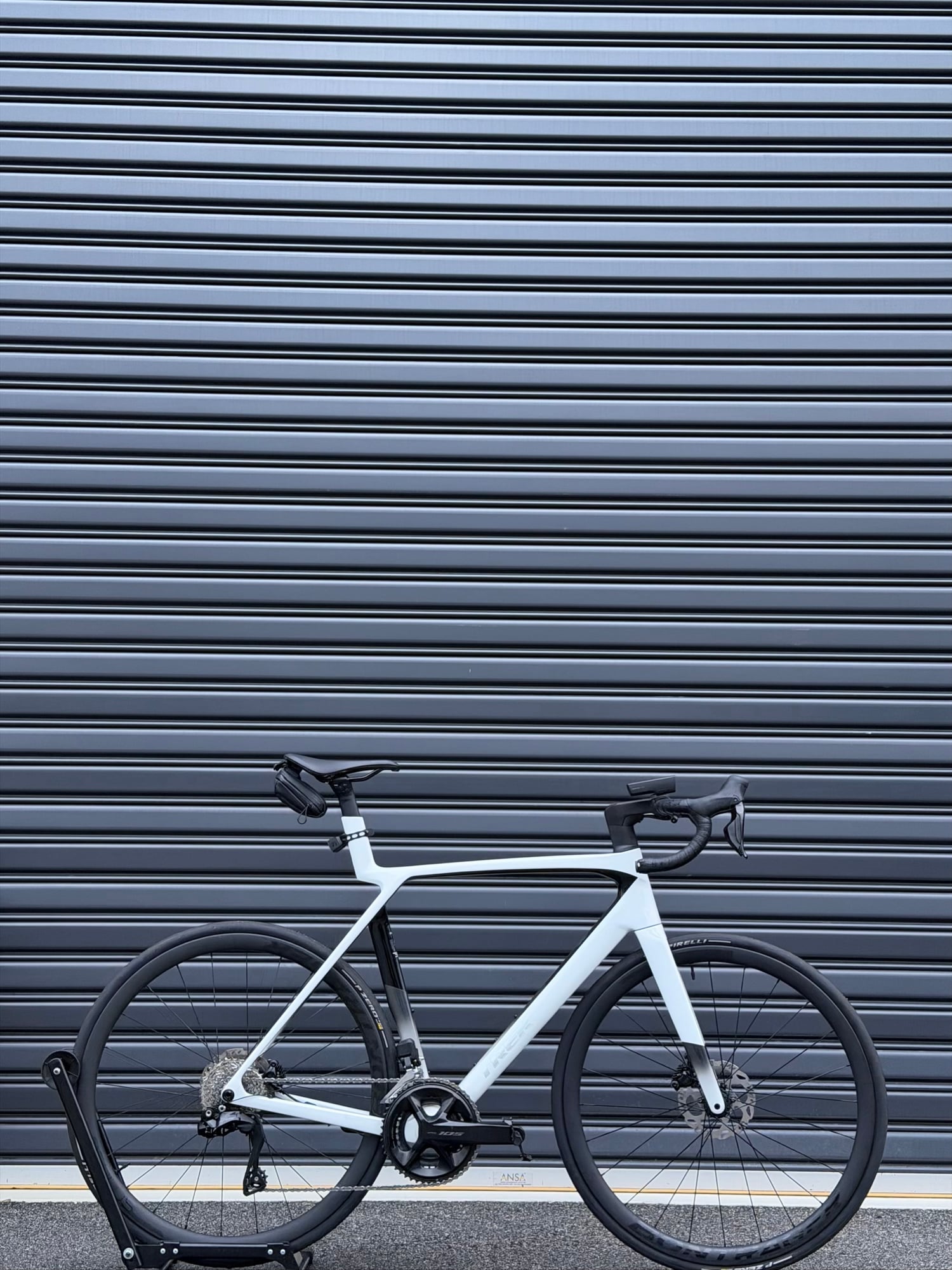 Trek Madone SL6 2025