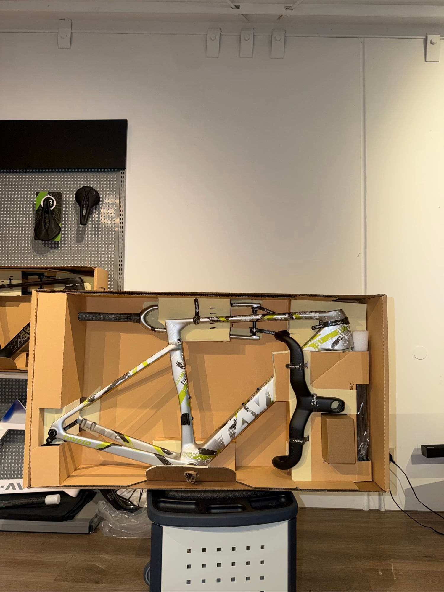 Tavelo Arden Frameset