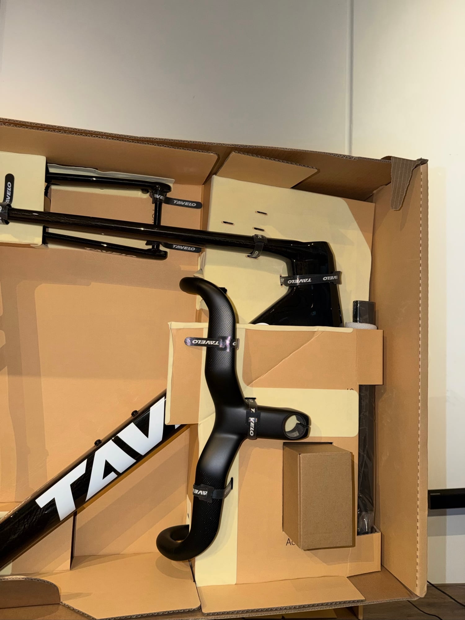 Tavelo Arden Frameset